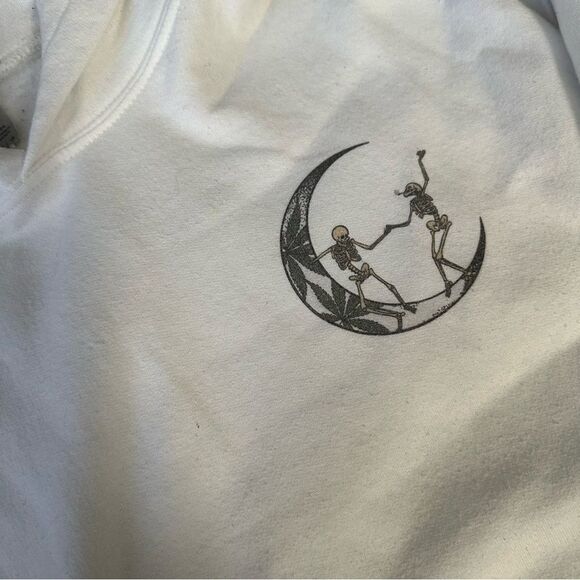 Skeleton hippie hoodie from Etsy 🍃 - Picture 8 of 16